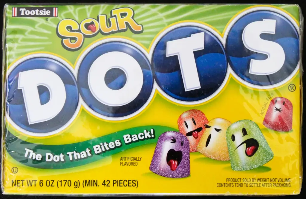 Tootsie Roll Dots Sour Theatre Box 6oz / 170g